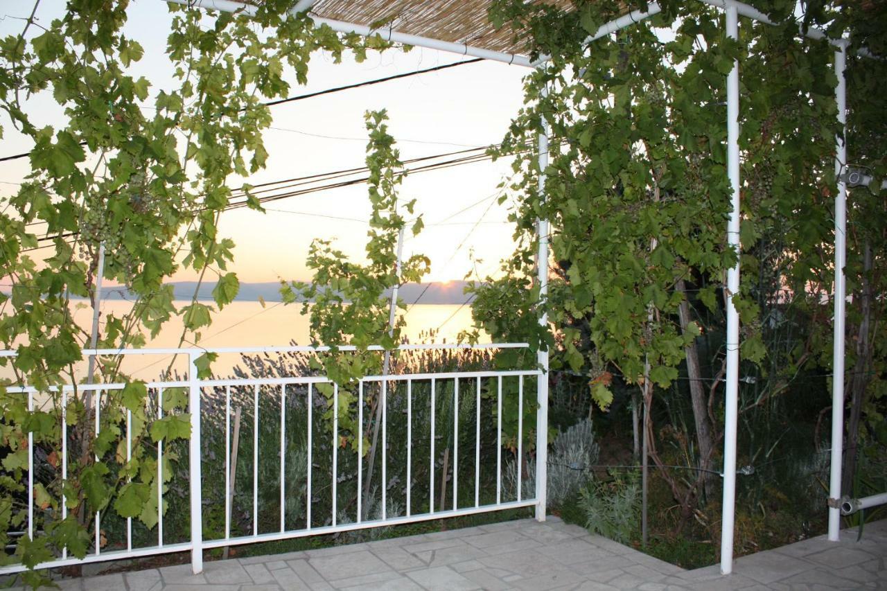 סווטי יוראי Apartments Lidija מראה חיצוני תמונה