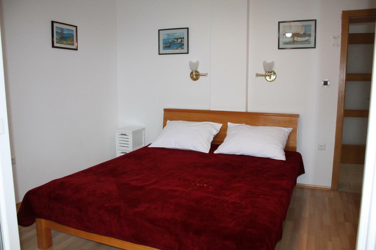 סווטי יוראי Apartments Lidija מראה חיצוני תמונה