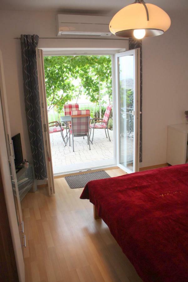 סווטי יוראי Apartments Lidija מראה חיצוני תמונה